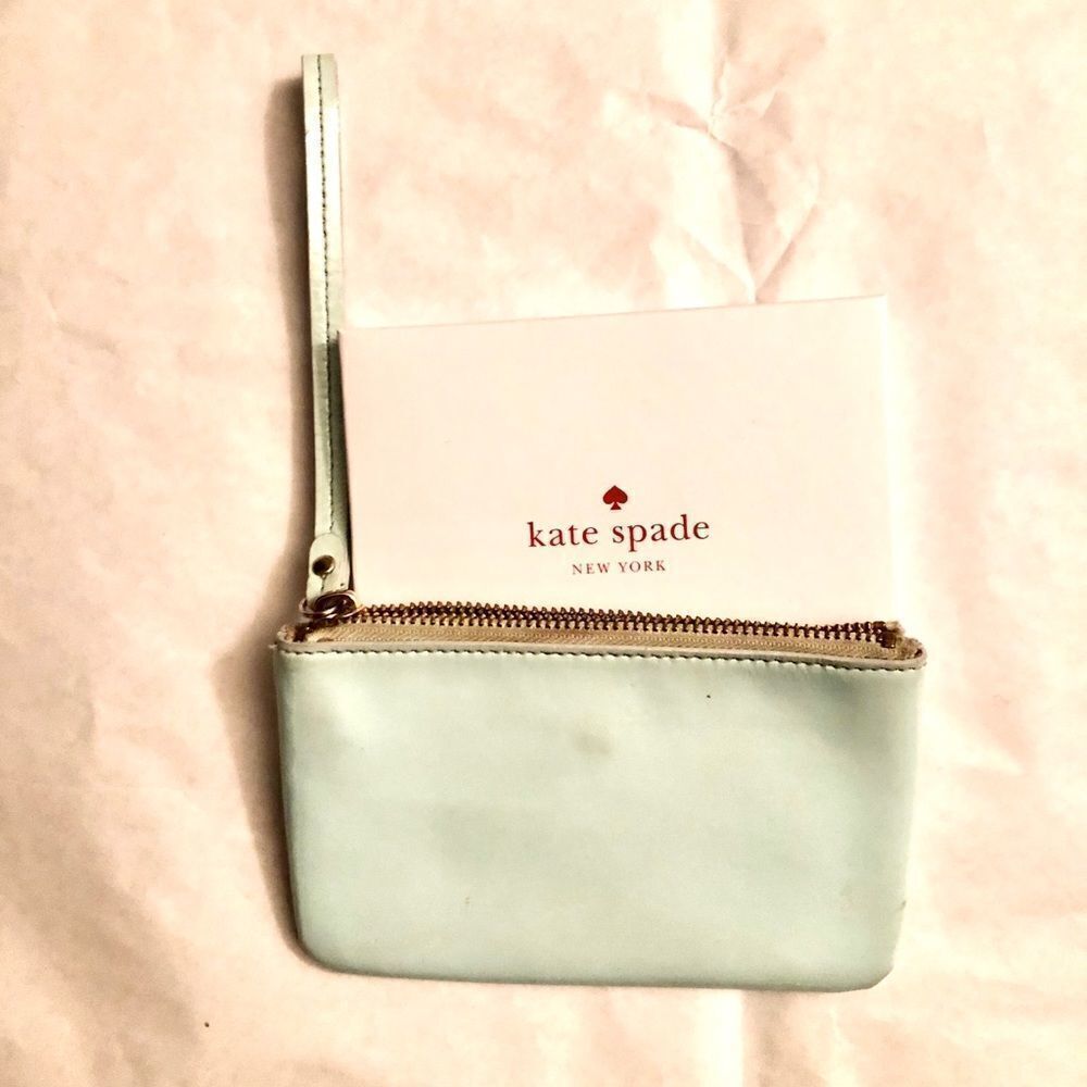 Kate Spade ♠️ Wristlet - Picture 2 of 3